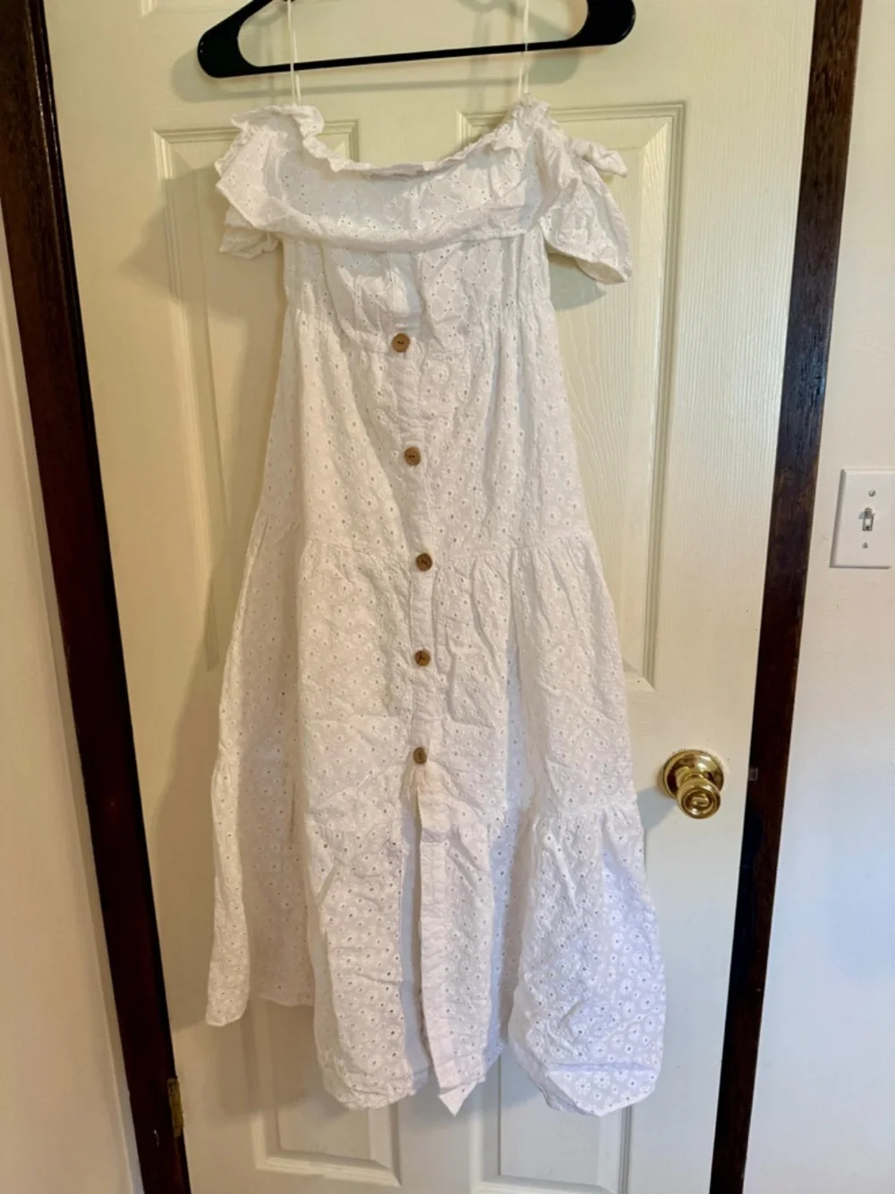 Zara White Off-Shoulder Eyelet Maxi Dress - Picture 4 of 6